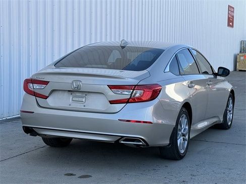 Used 2020 Honda Accord LX image 4