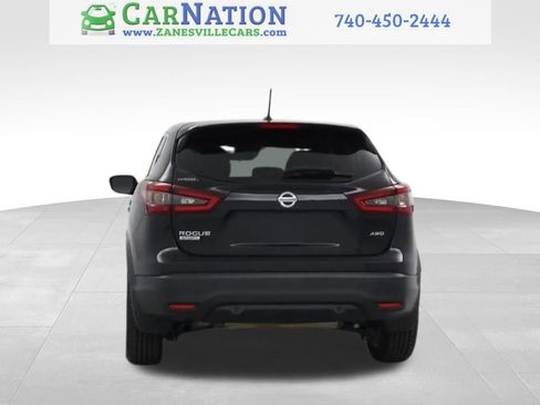 Used 2020 Nissan Rogue Sport S image 5
