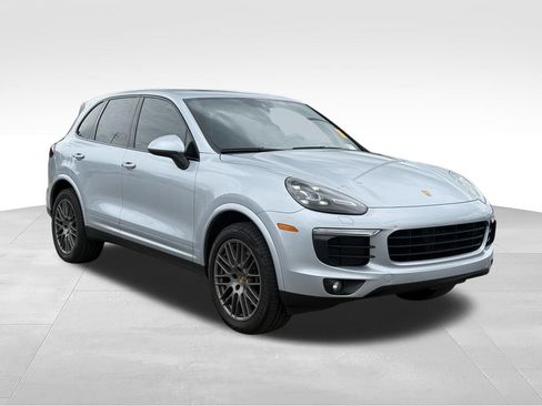 Used 2017 Porsche Cayenne Platinum Edition AWD/4WD image 27