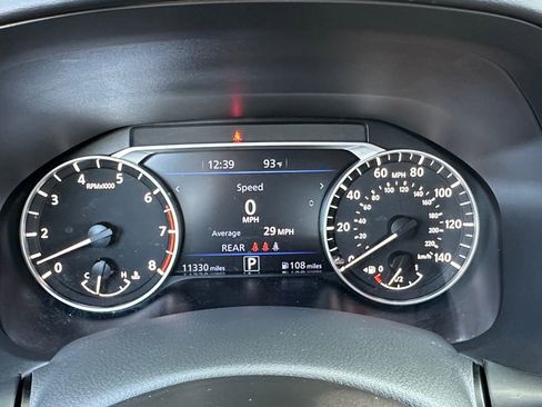 Used 2024 Nissan Altima 2.5 SR FWD image 18