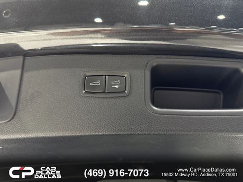 Used 2022 Porsche Macan w/ Premium Package Plus AWD/4WD image 22