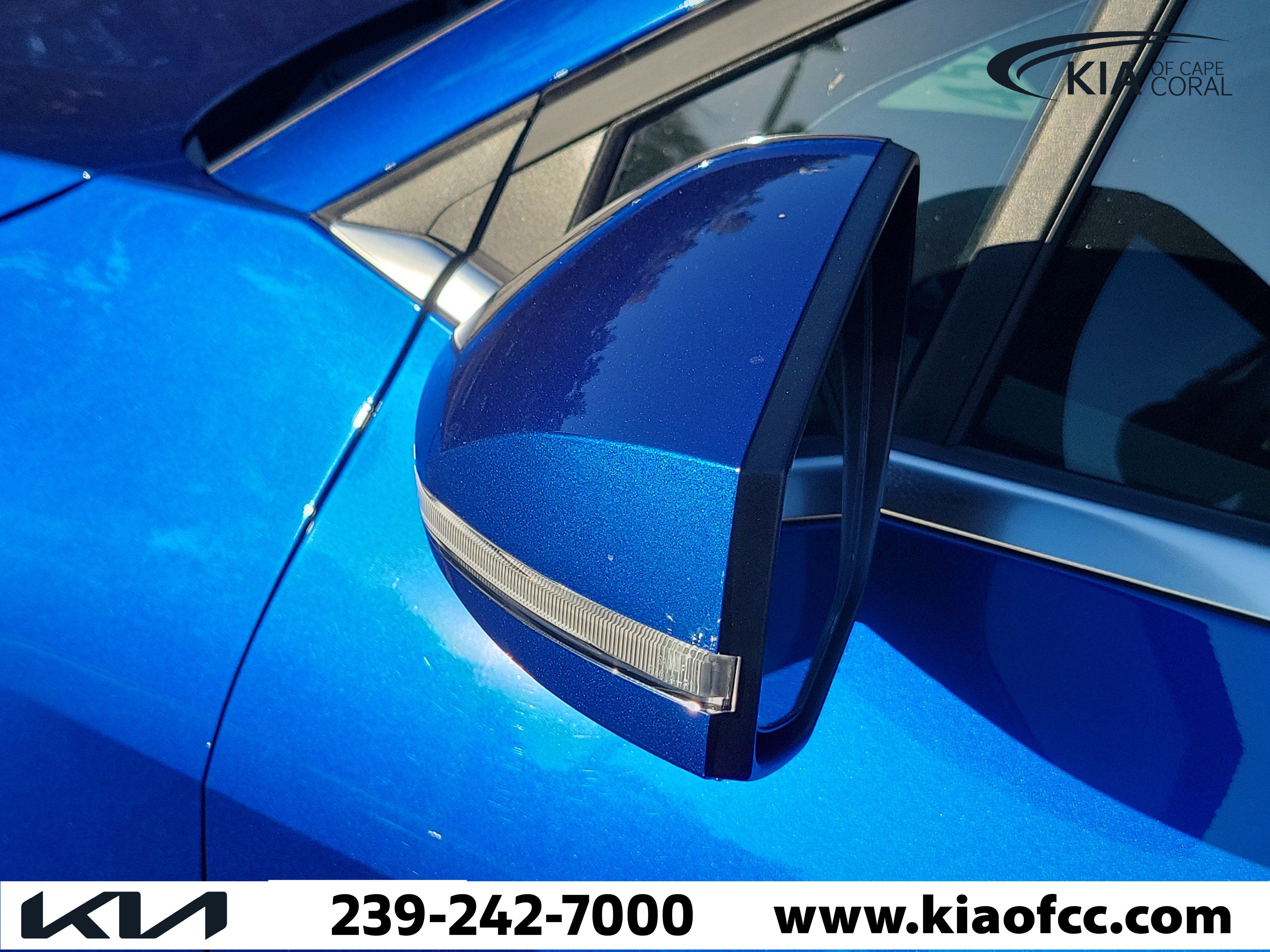 Used 2024 Kia Sportage EX FWD image 8