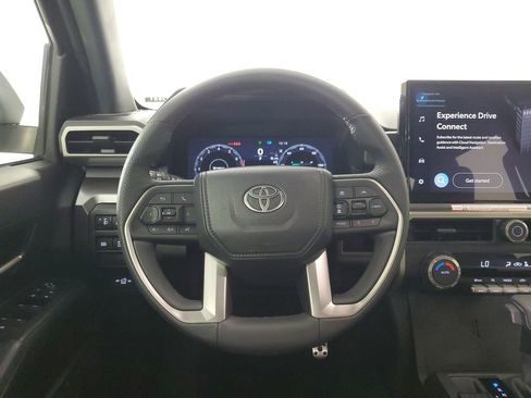 Used 2025 Toyota Tacoma TRD Sport image 15