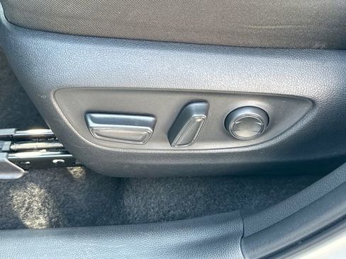 Used 2025 Toyota RAV4 XLE image 15