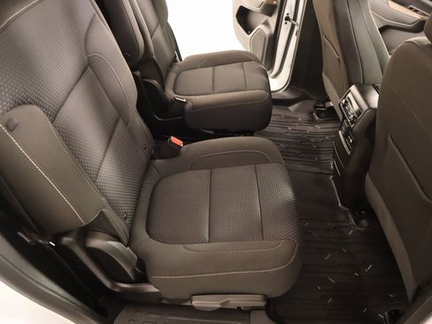 Used 2023 GMC Acadia SLE w/ Driver Convenience Package image 15