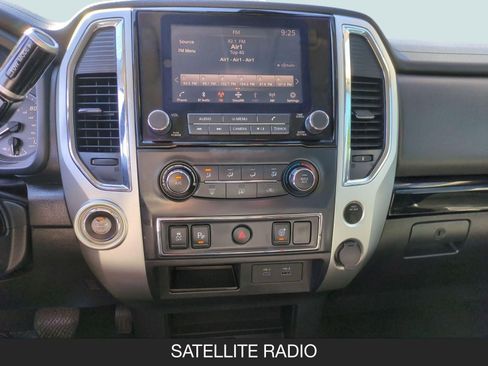 Used 2021 Nissan Titan SV w/ Accessory Utility Package image 17