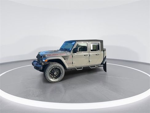 Used 2020 Jeep Gladiator Rubicon image 3
