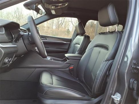 New 2025 Jeep Grand Cherokee L Limited w/ Black Appearance Package image 12