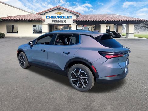 New 2026 Chevrolet Equinox EV LT image 6