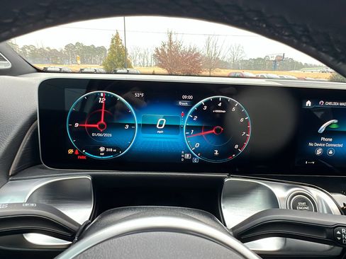 Used 2021 Mercedes-Benz GLB 250 GLB 250 image 28