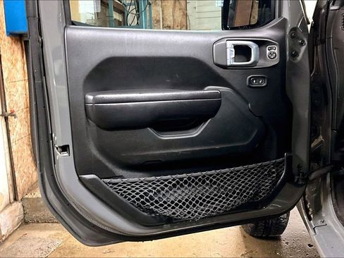 Used 2021 Jeep Wrangler Unlimited Sport image 21