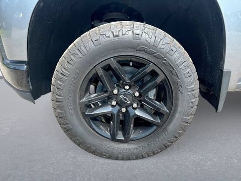 Used 2021 Chevrolet Silverado 1500 LT Trail Boss w/ Convenience Package II AWD/4WD image 10