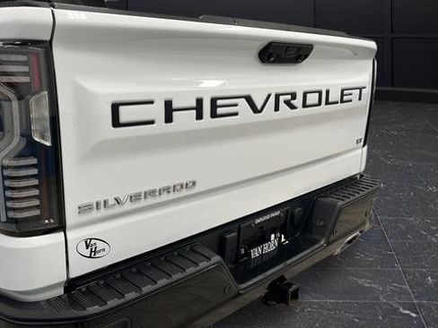 Used 2022 Chevrolet Silverado 1500 LT Trail Boss w/ LT Trail Boss Premium Package AWD/4WD image 40