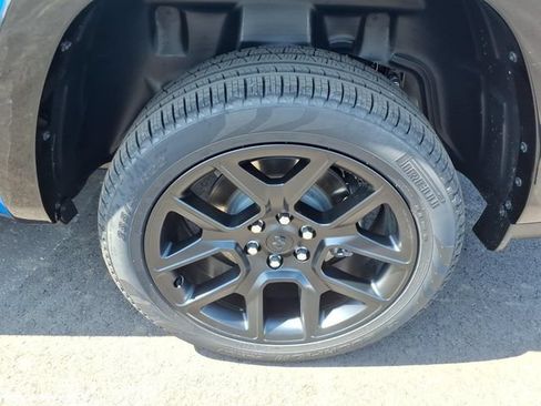 New 2026 RAM 1500 Laramie w/ Advanced Safety Group II AWD/4WD image 4