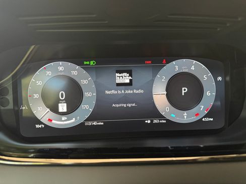 Used 2023 Land Rover Range Rover SV AWD/4WD image 27