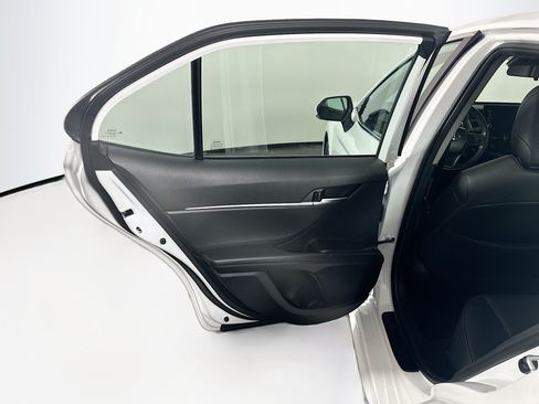 Used 2024 Toyota Camry SE FWD image 24