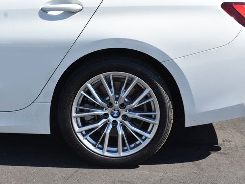 Used 2024 BMW 330i Sedan w/ Convenience Package RWD image 9