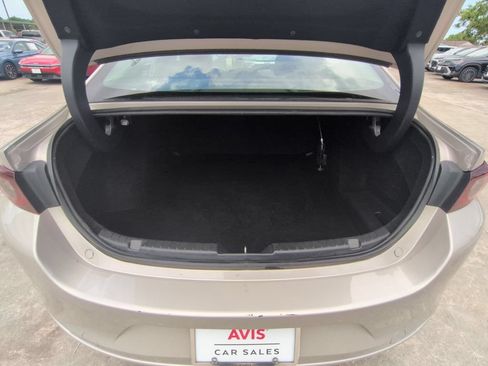 Used 2025 MAZDA MAZDA3 s FWD image 28
