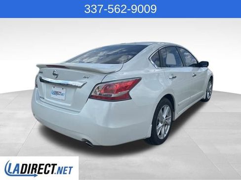 Used 2015 Nissan Altima 2.5 SV image 5