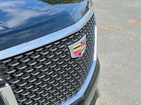 Used 2023 Cadillac Escalade ESV Premium Luxury image 14