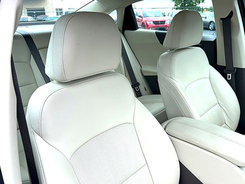 Used 2024 Chevrolet Malibu LT image 23