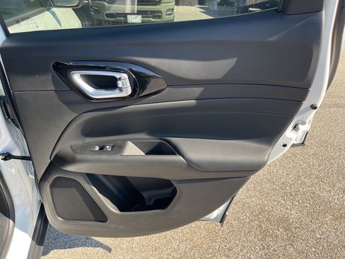 New 2026 Jeep Compass Limited image 12