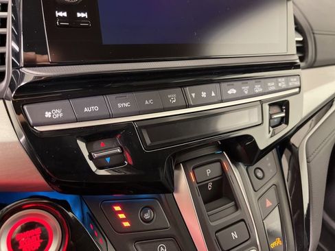 New 2026 Honda Odyssey Touring image 36