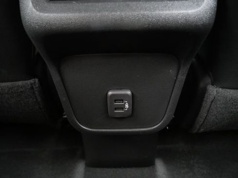 Used 2023 Chevrolet Equinox RS AWD/4WD image 24