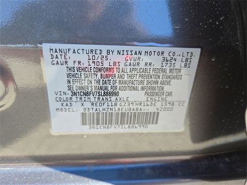 New 2025 Nissan Versa SR w/ Trunk Package image 39
