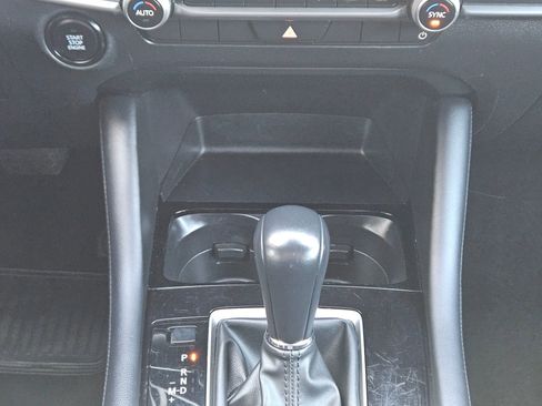Used 2024 MAZDA MAZDA3 s FWD image 13