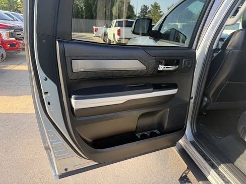 Used 2021 Toyota Tundra Platinum AWD/4WD image 14