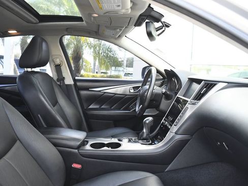 Used 2017 INFINITI Q50 3.0t Premium RWD image 26