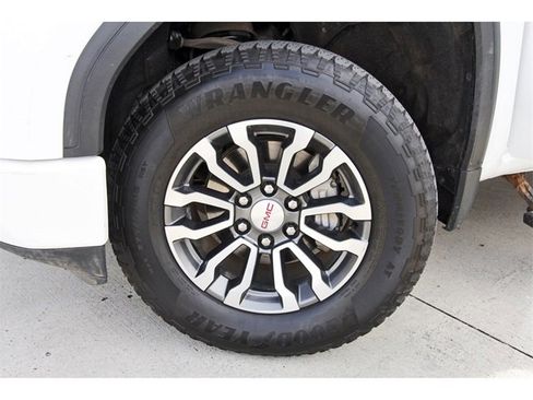 Used 2021 GMC Sierra 1500 AT4 image 29