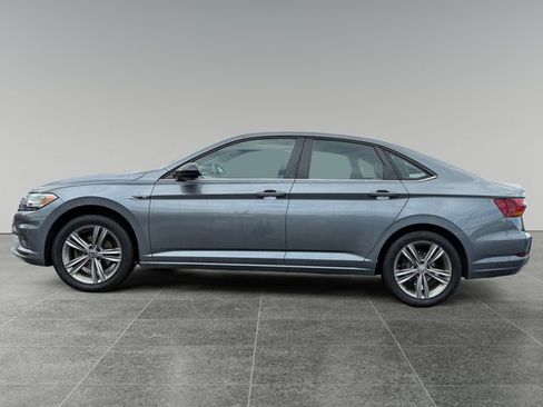 Used 2019 Volkswagen Jetta R-Line FWD image 3