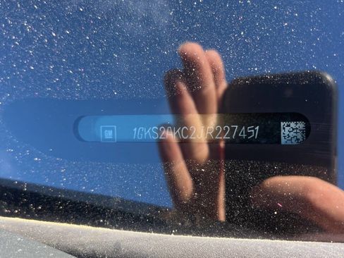 Used 2018 GMC Yukon SLE w/ HD Trailering Package image 20