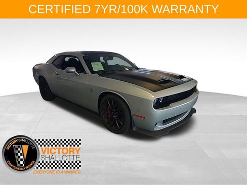 Used 2023 Dodge Challenger SRT Hellcat image 1