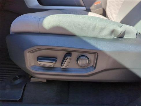 New 2025 Toyota Tundra SR5 image 4