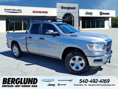 Used 2022 RAM 1500 Big Horn AWD/4WD image 1