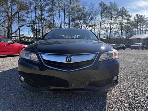 Used 2013 Acura ILX w/ Technology Package image 2