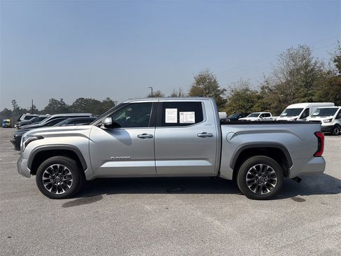 Used 2024 Toyota Tundra Limited image 8