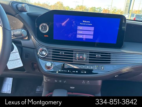 New 2026 Lexus LS 500 AWD image 19