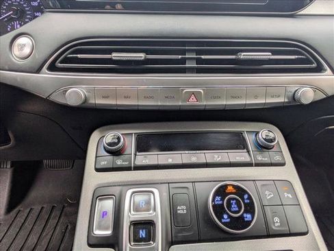 Used 2022 Hyundai Palisade SEL w/ Premium Package image 17