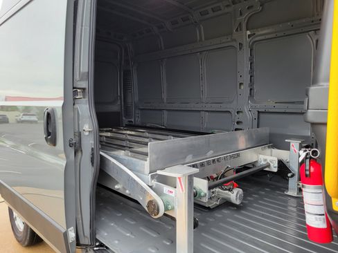 Used 2025 RAM ProMaster 2500 w/ Quick Order Package 22G SLT FWD image 17