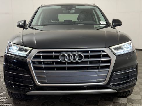 Used 2019 Audi Q5 2.0T Premium Plus w/ Premium Plus Package AWD/4WD image 6