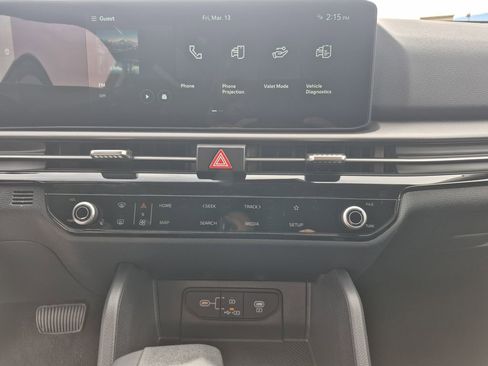 New 2026 Kia Sportage LX image 8