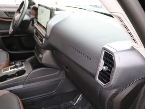 Used 2025 Ford Bronco Sport Outer Banks w/ Outer Banks Tech Package+ AWD/4WD image 12