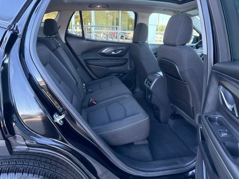Used 2024 GMC Terrain SLE w/ Driver Convenience Package AWD/4WD image 28