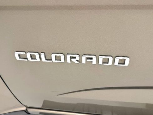 Used 2015 Chevrolet Colorado Z71 image 22