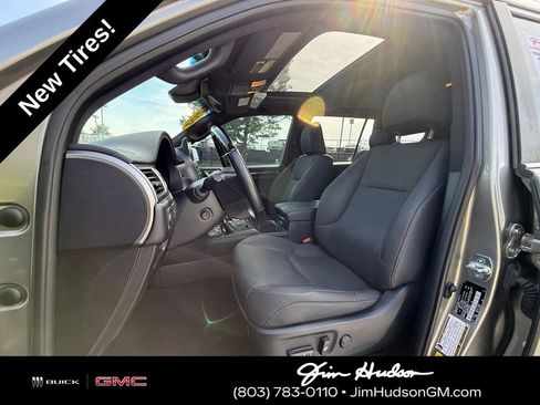 Used 2023 Lexus GX 460 Premium w/ Premium Package AWD/4WD image 6