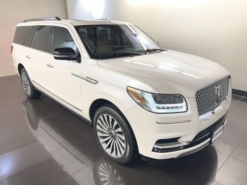 Used 2018 Lincoln Navigator L Reserve w/ Technology Package image 1
